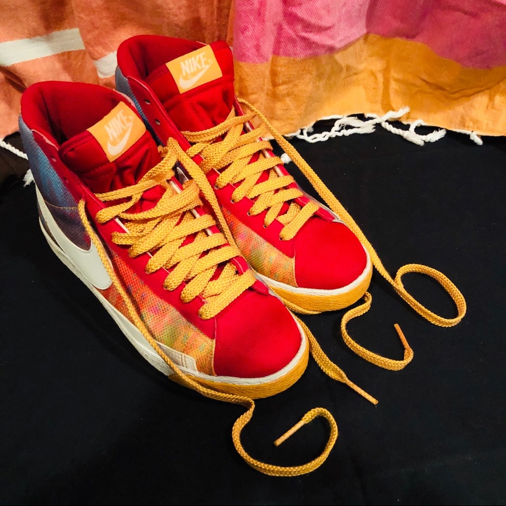 Nike Hightop Rainbow Blazers • Magenta & Orange